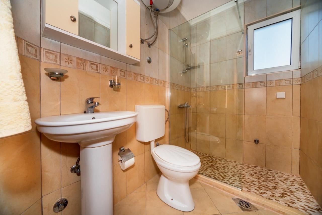 Ani Apartmani Dobra Voda Eksteriør bilde